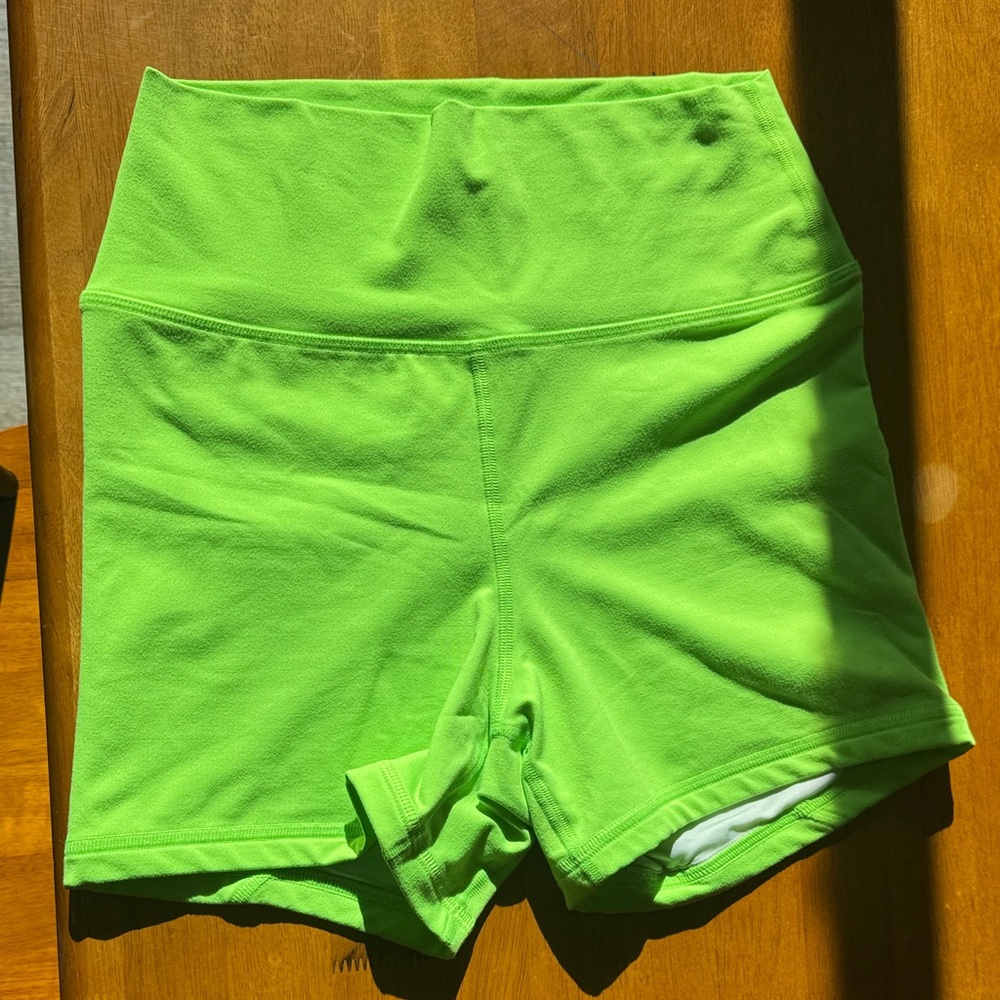 Fleo Shorts